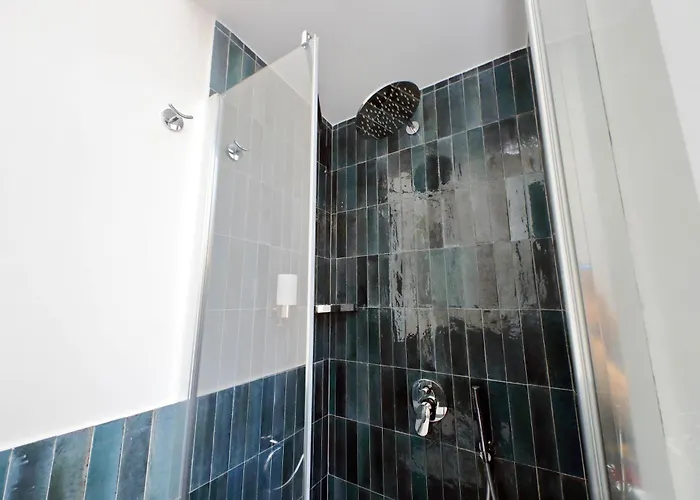 Youcomehere - Montebello 4* רומא